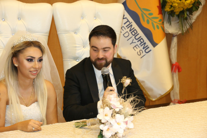 Mervenur ile Tarık bir ömür mutluluğa Evet dedi