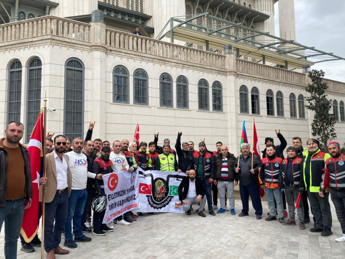 1453 Zeytinburnulular Derneği Taksim Şehitlerini andı