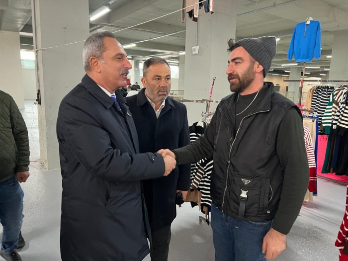 Zeytinburnu Modern Kapalı Pazarında İlk GÜN