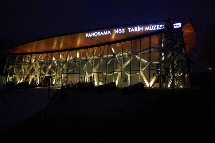 İmamoğlu Panorama 1453 Müzesini ziyaret etti
