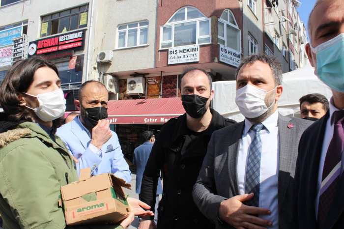 Refah Partisinde Kızılay'a Kan desteği