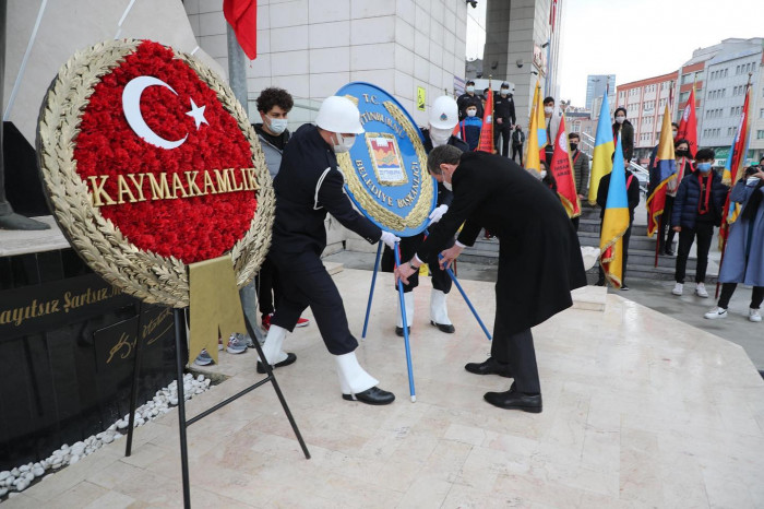 Çanakkale Şehitleri törenle anıldı
