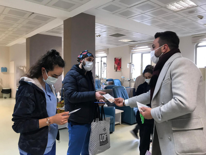 Ülkü Ocaklarından Sağlıkçılara Yorgunluk Kahvesi