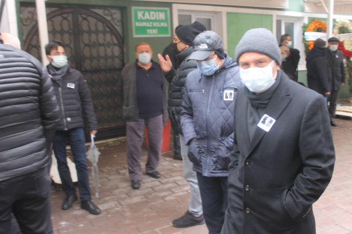CHP Veliefendi Mahalle Başkanı Sadık Avcı toprağa verildi