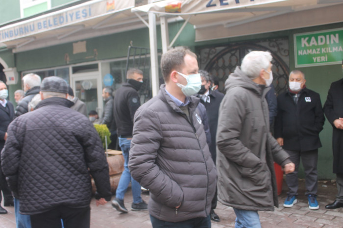 CHP Veliefendi Mahalle Başkanı Sadık Avcı toprağa verildi