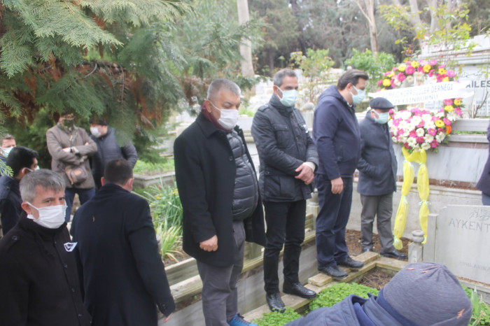 CHP Veliefendi Mahalle Başkanı Sadık Avcı toprağa verildi