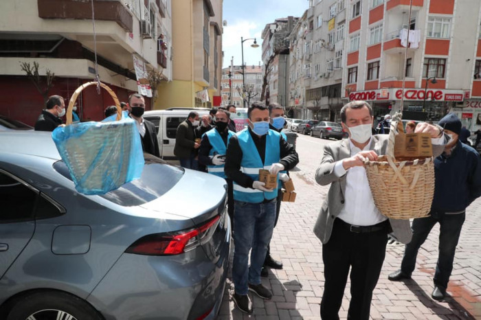 Yenidoğan Mahallesi’nin sokaklarını fesleğen kokusu sardı