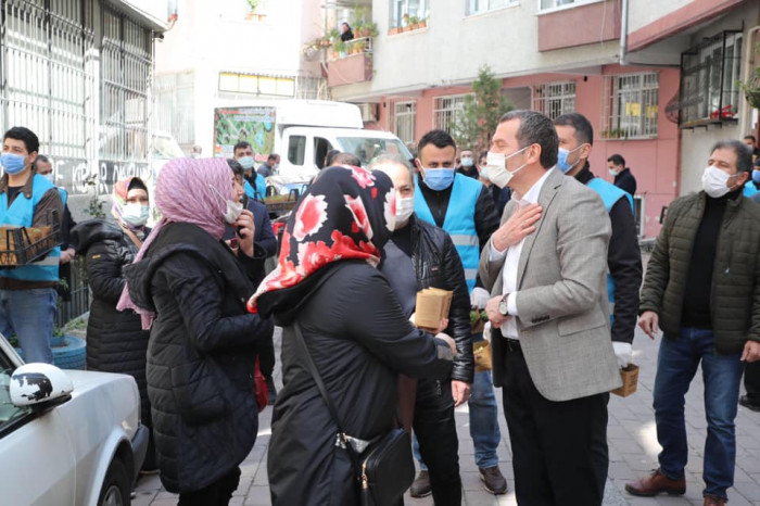 Yenidoğan Mahallesi’nin sokaklarını fesleğen kokusu sardı