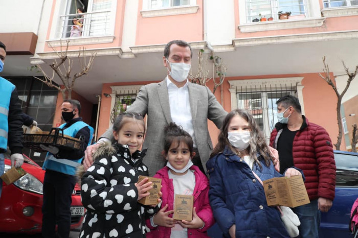Yenidoğan Mahallesi’nin sokaklarını fesleğen kokusu sardı