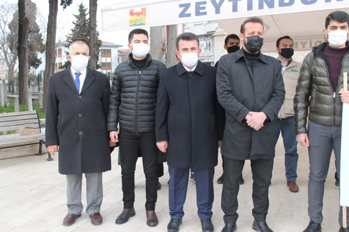 Zeytinburnu’nda STK’lar amirallerin bildirisine tepki gösterdi