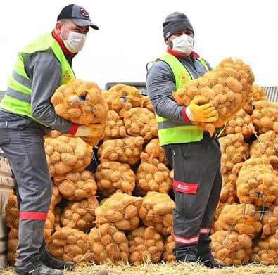 Zeytinburnu'nda Ücretsiz Patates Dağıtımı başladı