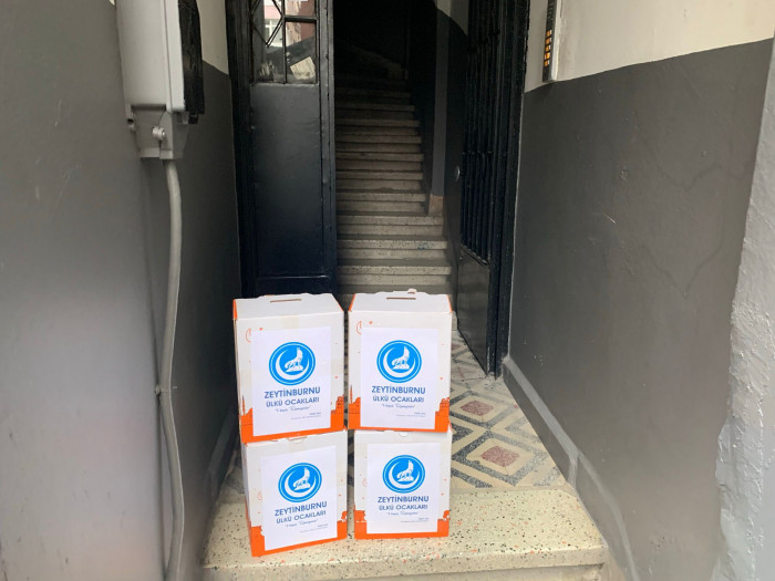 Zeytinburnu Ülküocakları ihtiyaç sahiplerini yalnız bırakmıyor