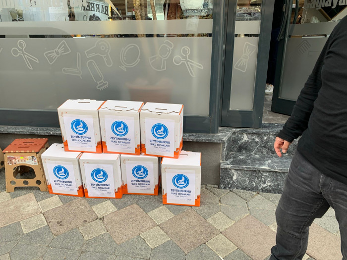 Zeytinburnu Ülküocakları ihtiyaç sahiplerini yalnız bırakmıyor