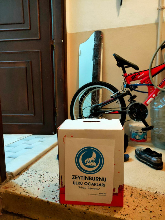 Zeytinburnu Ülküocakları ihtiyaç sahiplerini yalnız bırakmıyor