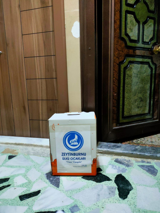 Zeytinburnu Ülküocakları ihtiyaç sahiplerini yalnız bırakmıyor