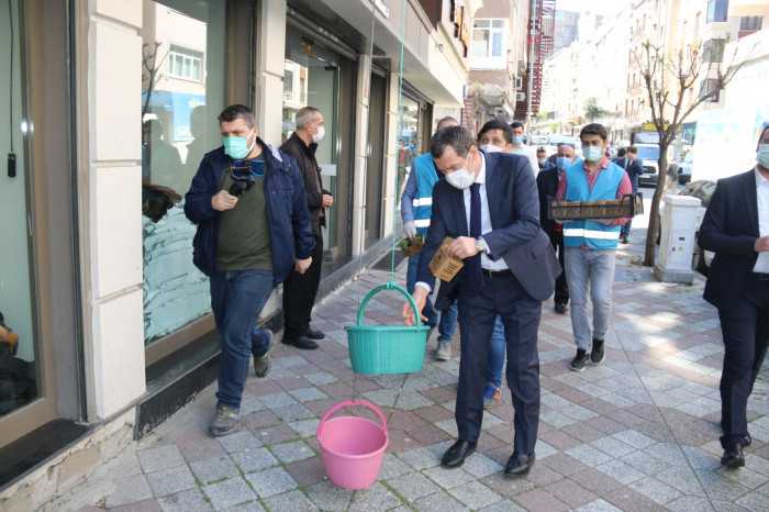 Gökalp Mahallesi Baharı Fesleğenle karşıladı