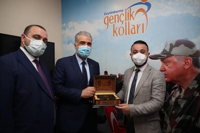 AK Parti Zeytinburnu Gençlik Kolları gönüllere dokunuyor