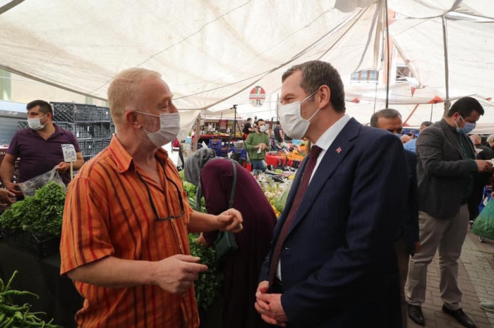 Başkan Ömer Arısoy tam kapanma sonrası pazarın nabzını tuttu