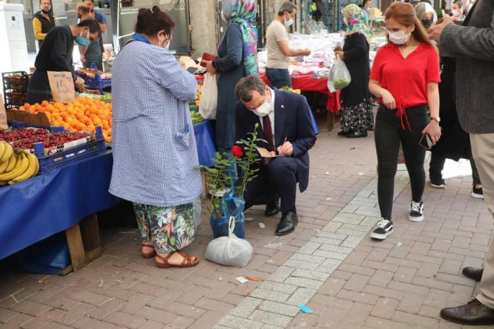 Başkan Ömer Arısoy tam kapanma sonrası pazarın nabzını tuttu
