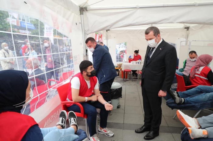Gazeteci Arkadaşlarımızla Kan Bağışı Kampanyası Düzenledik