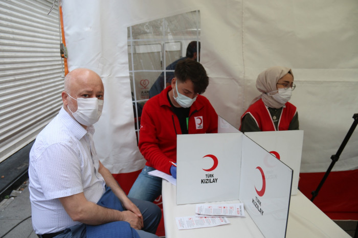 Gazeteci Arkadaşlarımızla Kan Bağışı Kampanyası Düzenledik