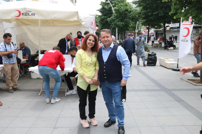 Gazeteci Arkadaşlarımızla Kan Bağışı Kampanyası Düzenledik