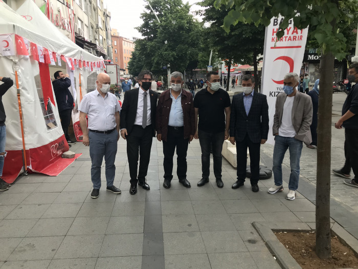 Gazeteci Arkadaşlarımızla Kan Bağışı Kampanyası Düzenledik