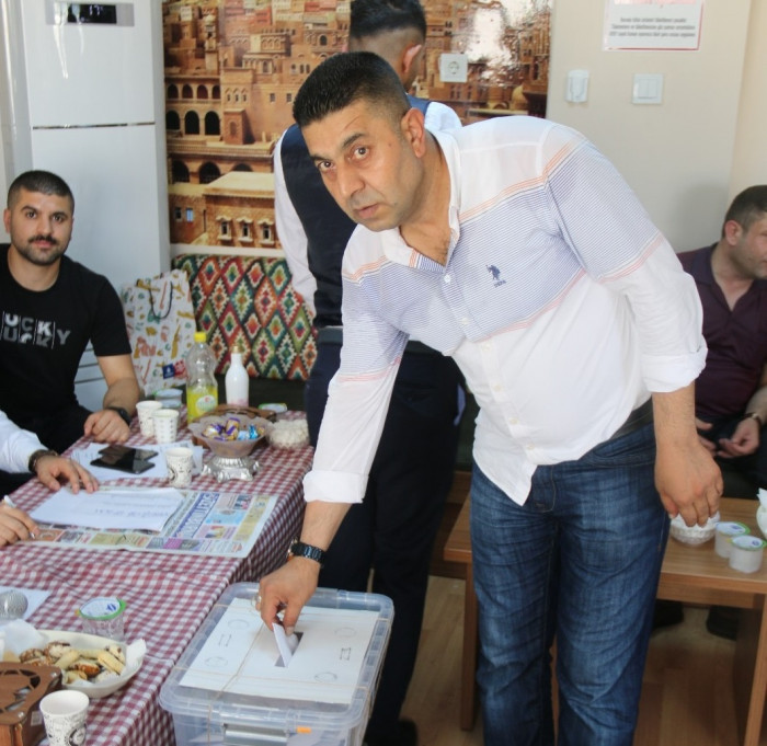 Suphi Aslan İkinci kez Midyat Ortaca Dernek başkanı seçildi