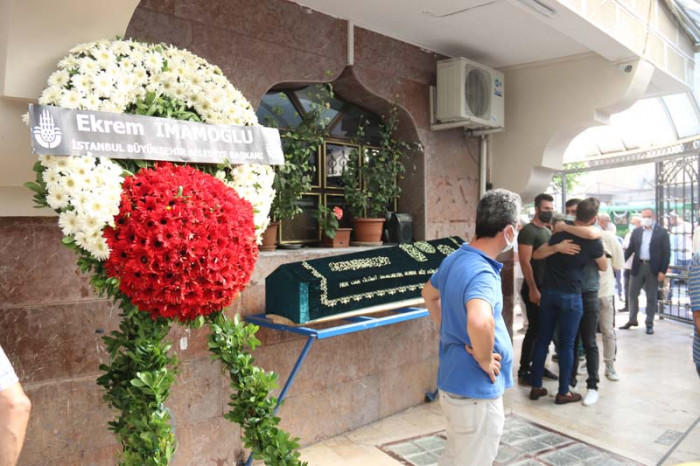 Başkan Kemal Hayırlıoğlu Zeytinburnu’nu yasa boğdu