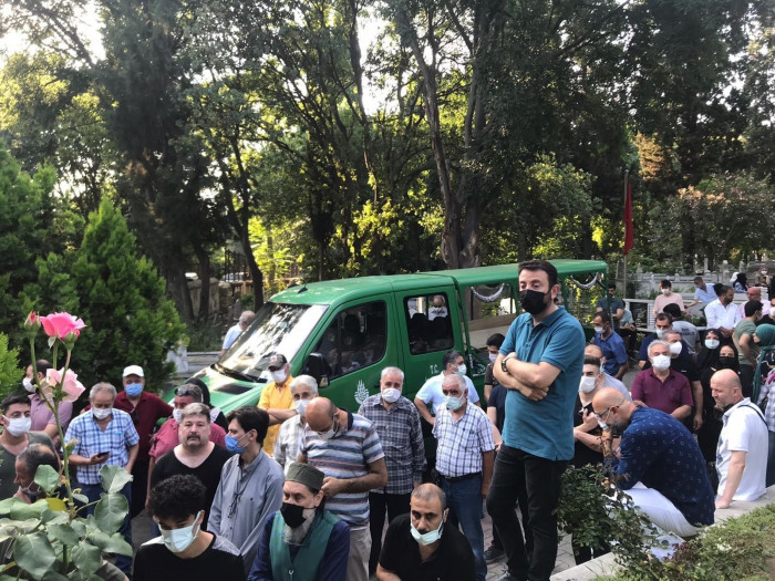 Başkan Kemal Hayırlıoğlu Zeytinburnu’nu yasa boğdu