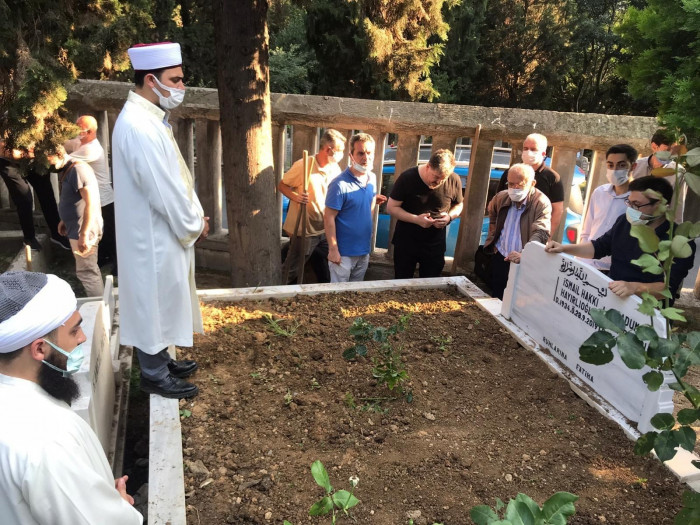 Başkan Kemal Hayırlıoğlu Zeytinburnu’nu yasa boğdu