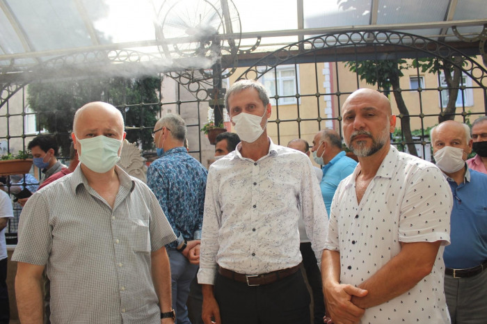 Başkan Kemal Hayırlıoğlu Zeytinburnu’nu yasa boğdu