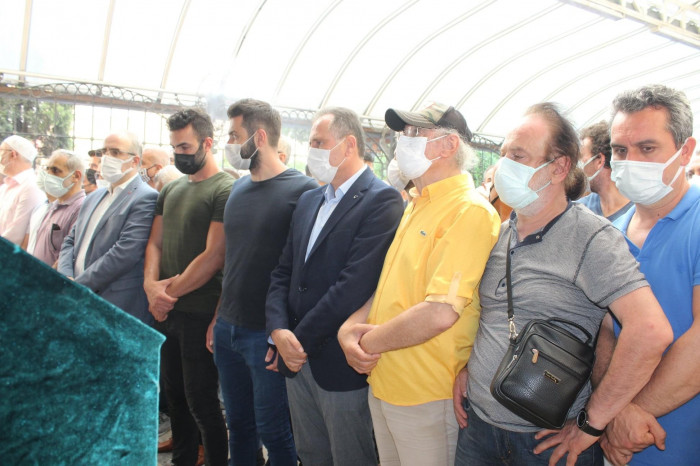 Başkan Kemal Hayırlıoğlu Zeytinburnu’nu yasa boğdu