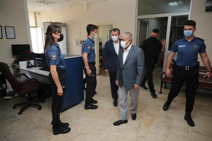Nöbetteki Zabıta, İtfaiye ve Polislere Bayram ziyareti
