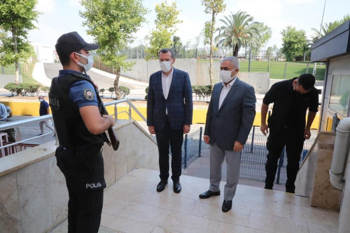 Nöbetteki Zabıta, İtfaiye ve Polislere Bayram ziyareti