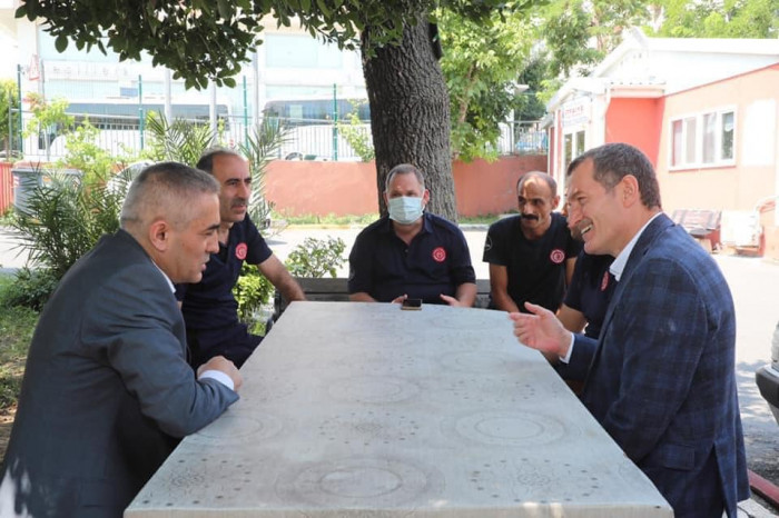 Nöbetteki Zabıta, İtfaiye ve Polislere Bayram ziyareti