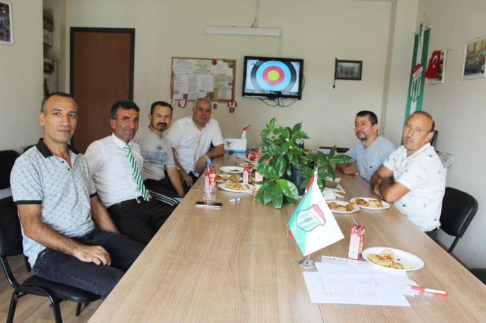 Selvi Spor'da Kadir Ünver yeniden Başkan seçildi