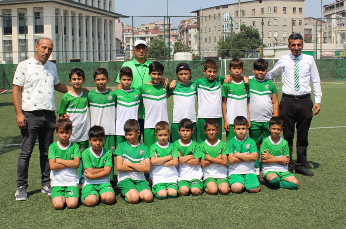 Selvi Spor'da Kadir Ünver yeniden Başkan seçildi