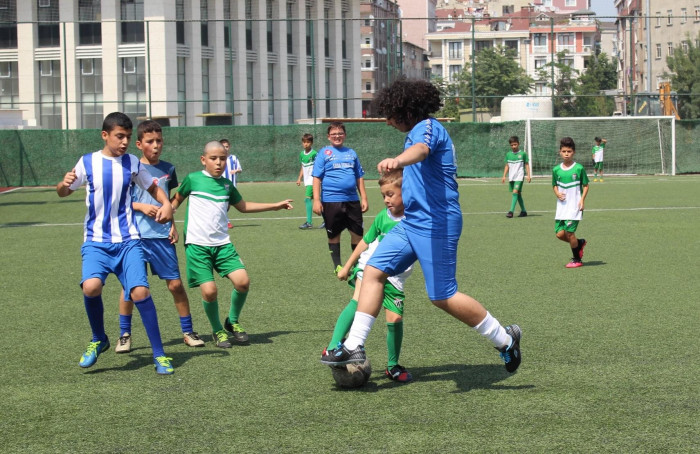 Selvi Spor'da Kadir Ünver yeniden Başkan seçildi