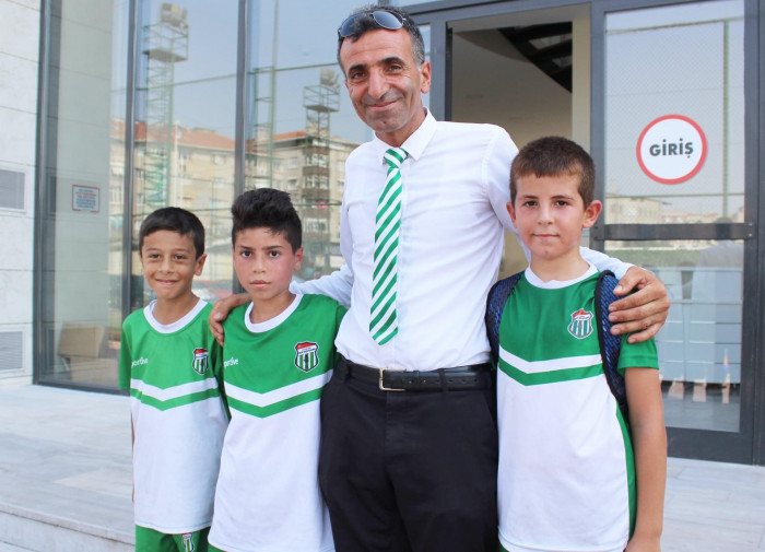 Selvi Spor'da Kadir Ünver yeniden Başkan seçildi