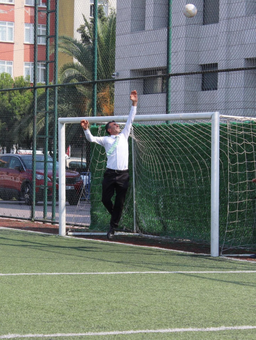 Selvi Spor'da Kadir Ünver yeniden Başkan seçildi