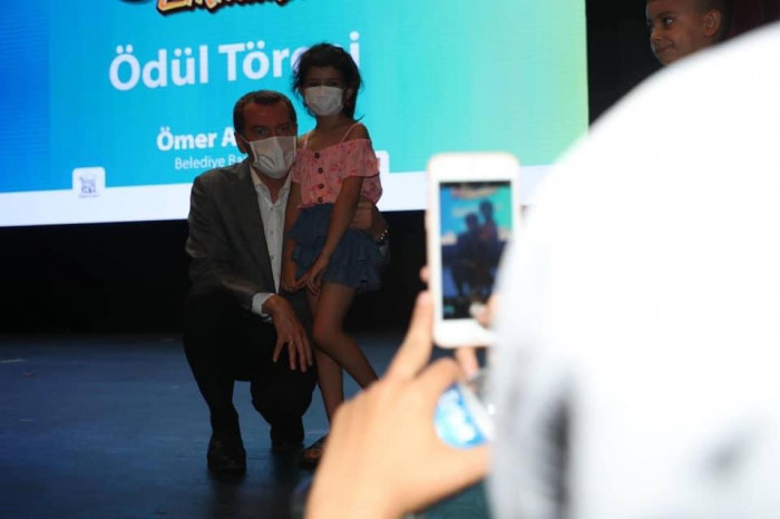 Zeytinburnu Bilgi Evleri Yaz Etkinlikleri Ödül Töreni