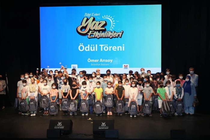 Zeytinburnu Bilgi Evleri Yaz Etkinlikleri Ödül Töreni