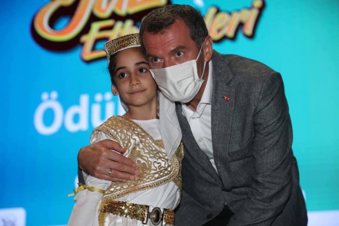Zeytinburnu Bilgi Evleri Yaz Etkinlikleri Ödül Töreni