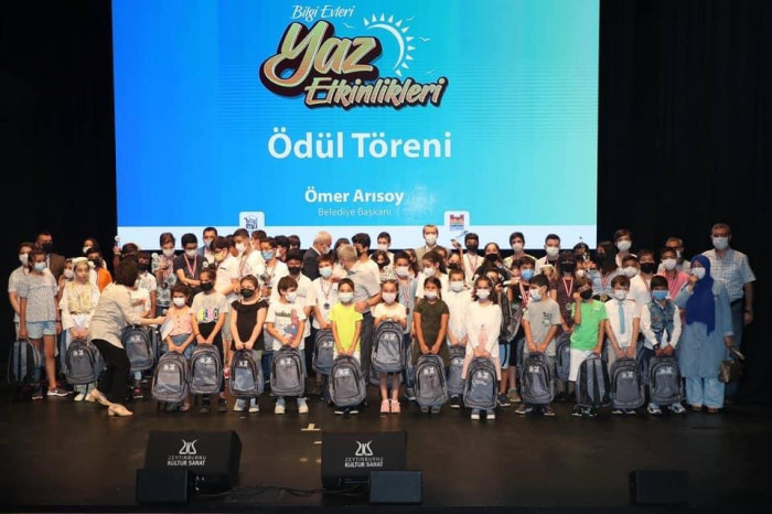 Zeytinburnu Bilgi Evleri Yaz Etkinlikleri Ödül Töreni