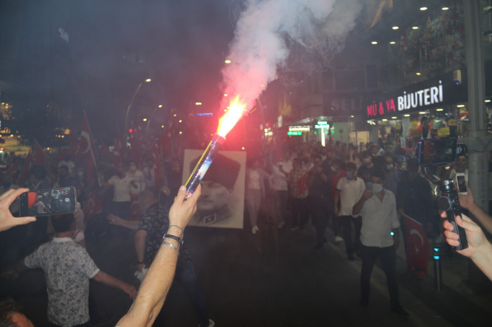 CHP Zeytinburnu İlçe Örgütünden Muhteşem 30 Ağustos Zafer Yürüyüşü