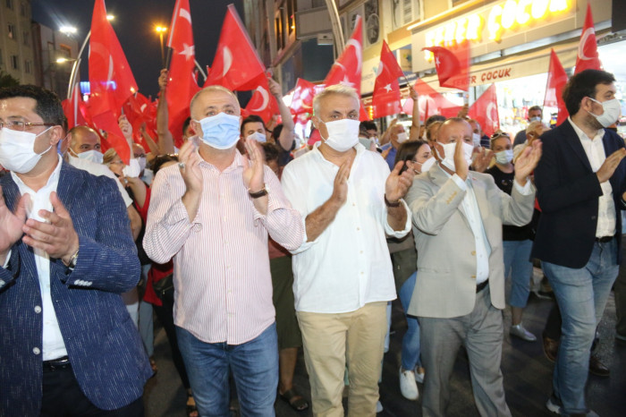 CHP Zeytinburnu İlçe Örgütünden Muhteşem 30 Ağustos Zafer Yürüyüşü