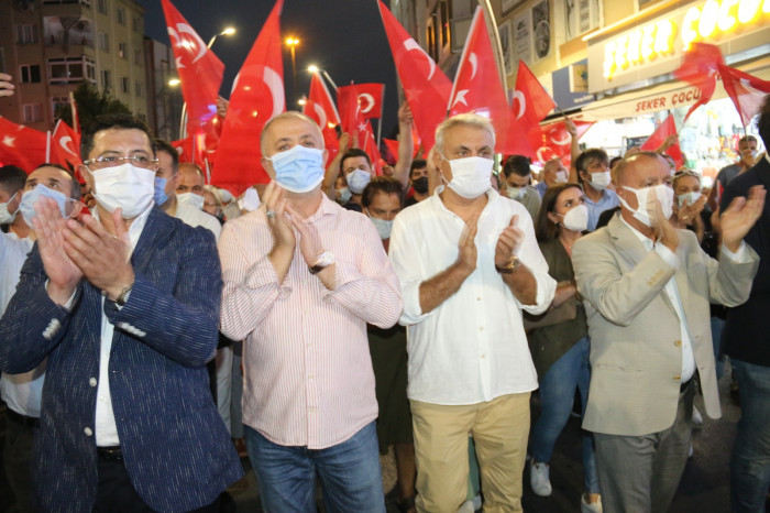 CHP Zeytinburnu İlçe Örgütünden Muhteşem 30 Ağustos Zafer Yürüyüşü
