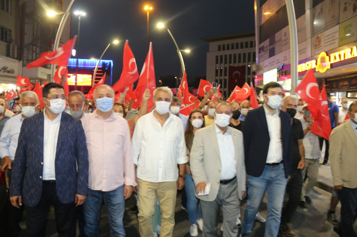 CHP Zeytinburnu İlçe Örgütünden Muhteşem 30 Ağustos Zafer Yürüyüşü