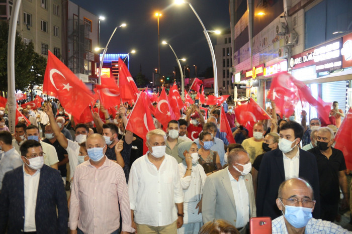 CHP Zeytinburnu İlçe Örgütünden Muhteşem 30 Ağustos Zafer Yürüyüşü